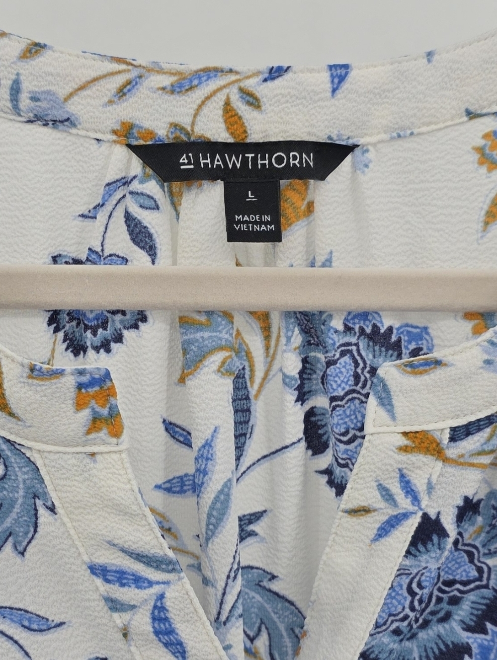 41 Hawthorn Morey Split Neck Floral Blouse | Size Large | NWOT - Picture 3 of 10
